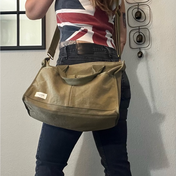 Margot New York Khaki Green Canvas Messenger Bag - Picture 4 of 7